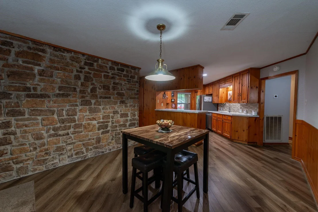 Photo of 330 N 4th Street
