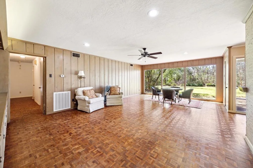 Photo of 1031 Ridgeley Drive