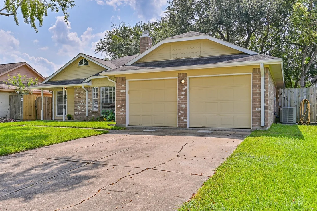 Photo of 3107 Deer Trail Drive