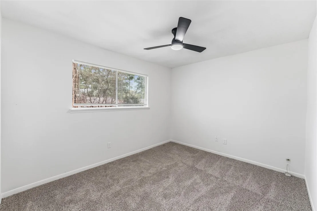 Photo of 4927 Glendower Drive