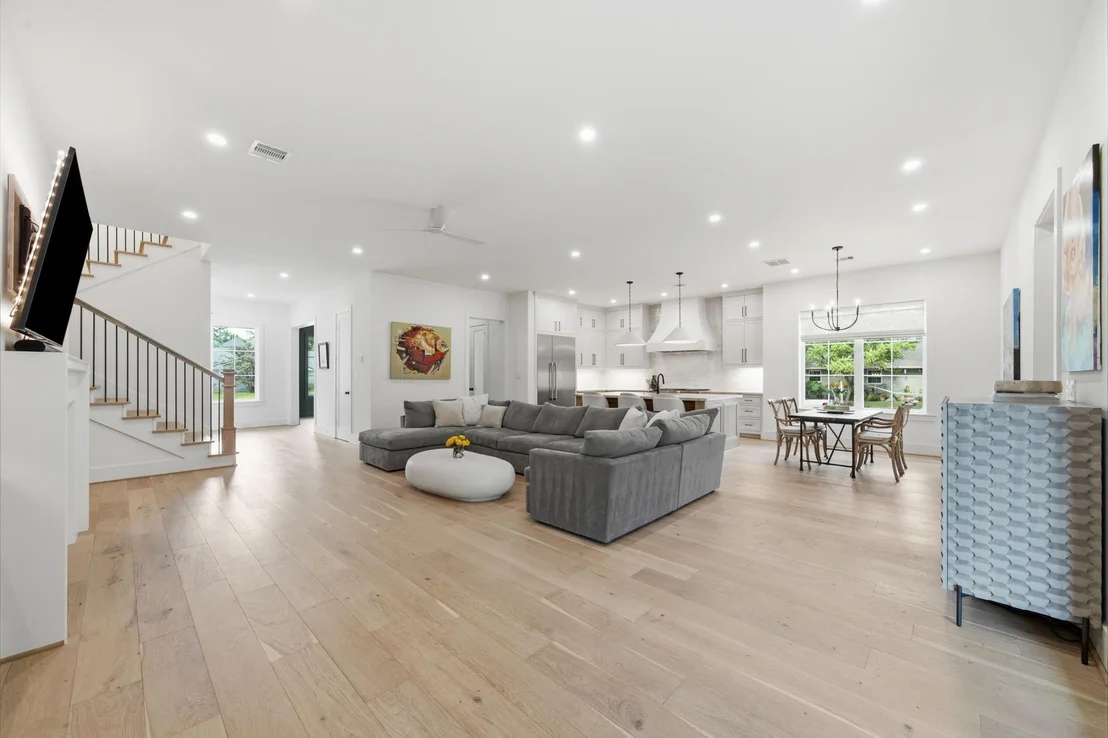 Photo of 1030 Chamboard Lane