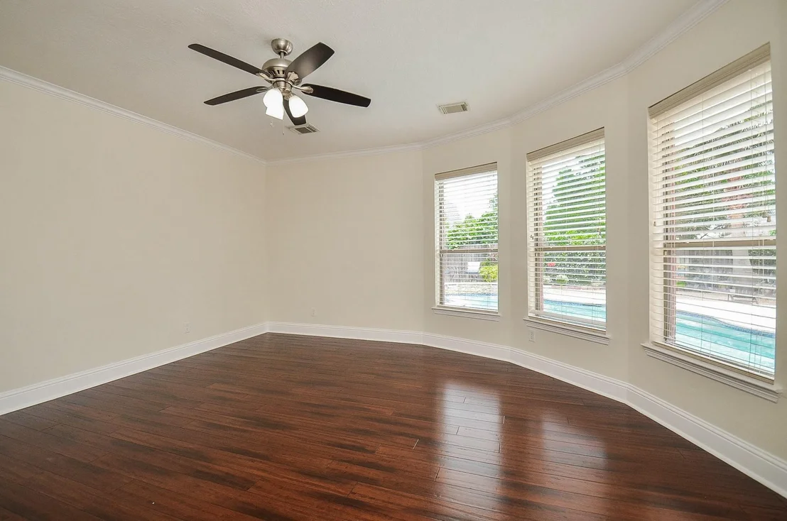 Photo of 2735 Driftwood Drive