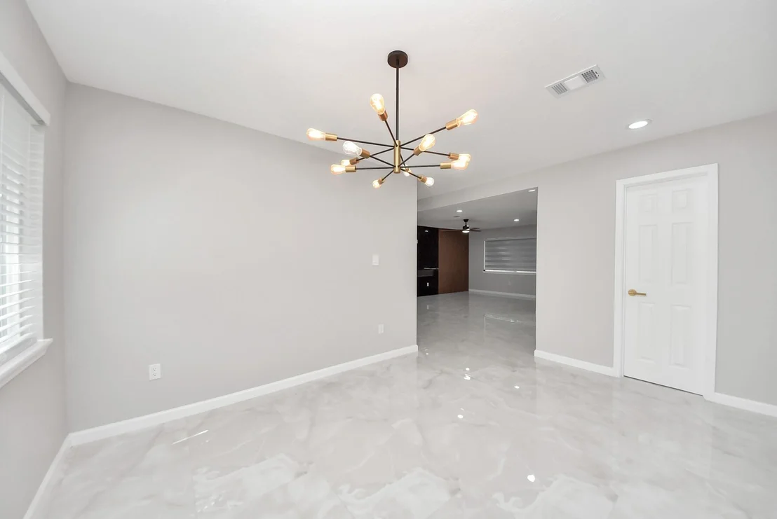 Photo of 1503 Locklaine Drive