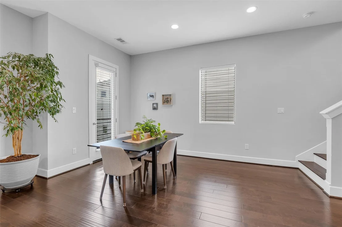 Photo of 961 Saint Augustine Street