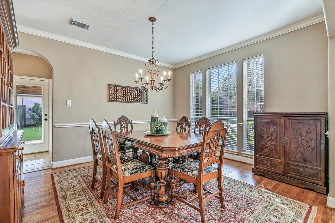 Photo of 1607 Cascade Falls Drive