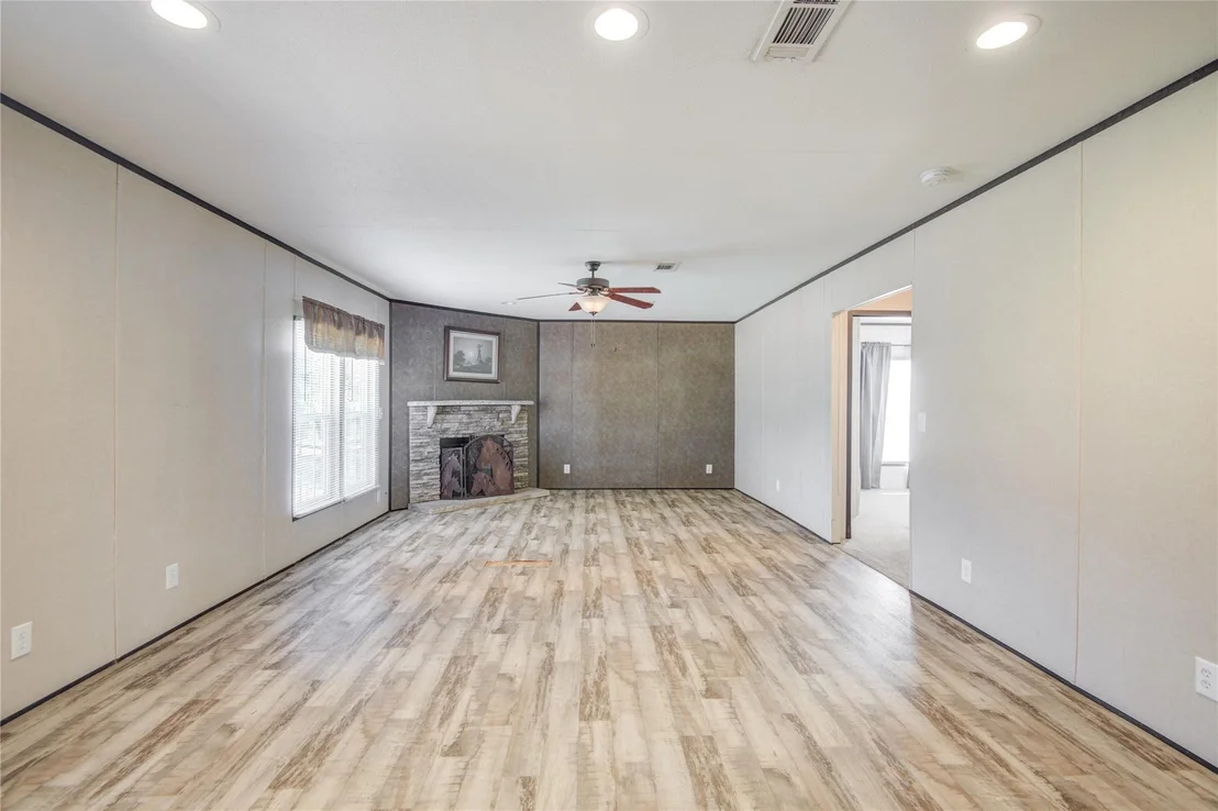 Photo of 4049 County Road 450