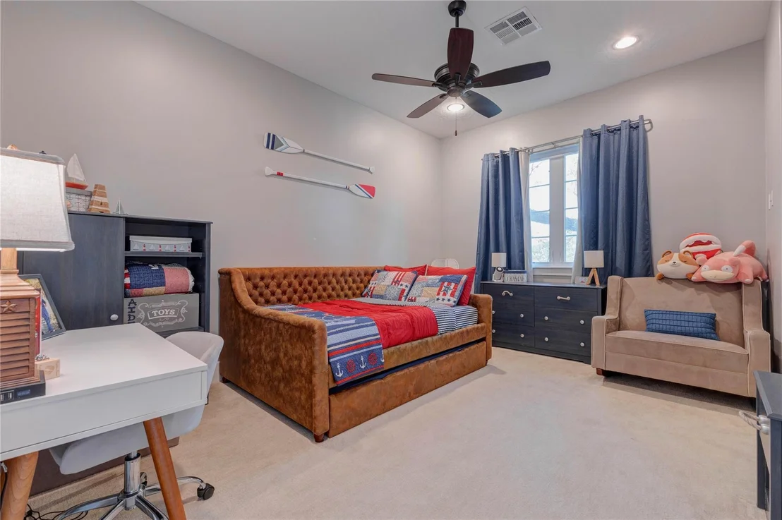 Photo of 2111 Saxon Drive
