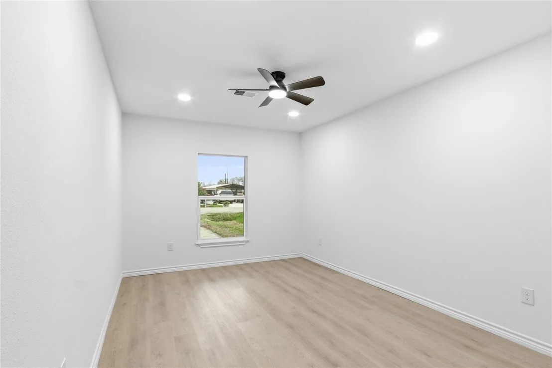 Photo of 2111 Briar Lane