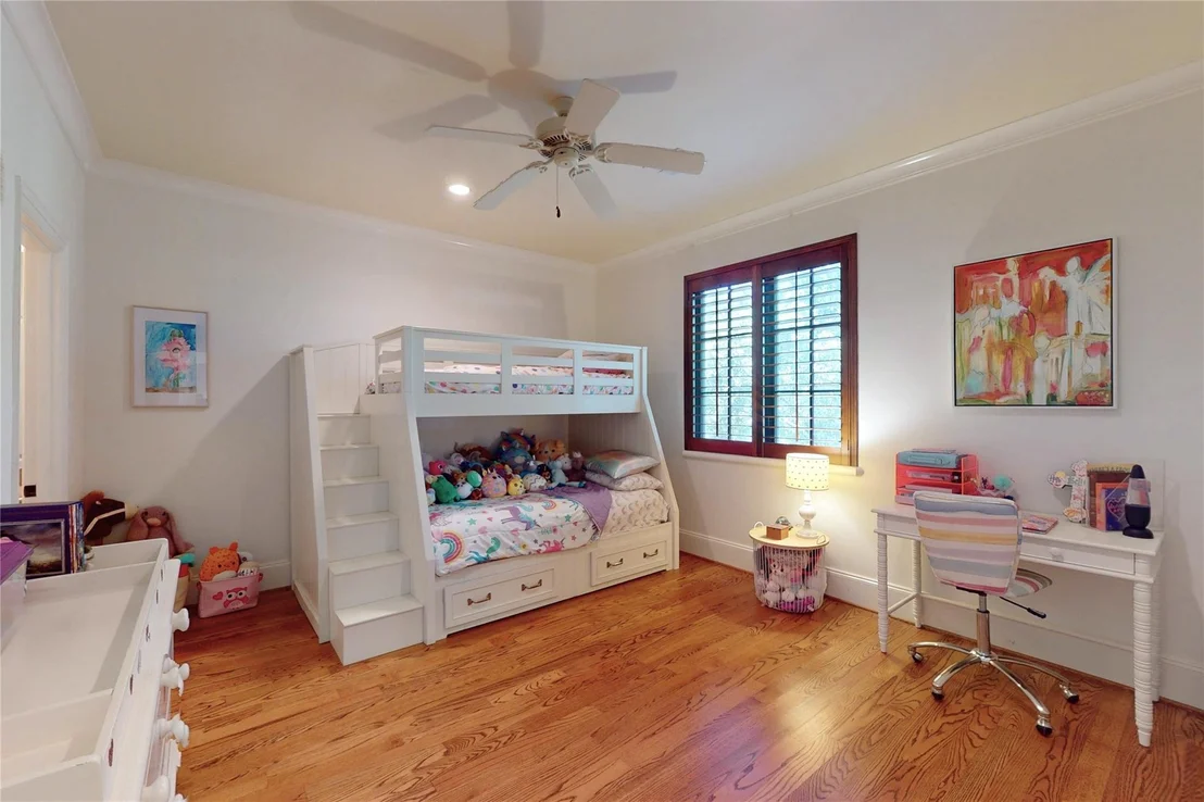 Photo of 6015 Floyd Street