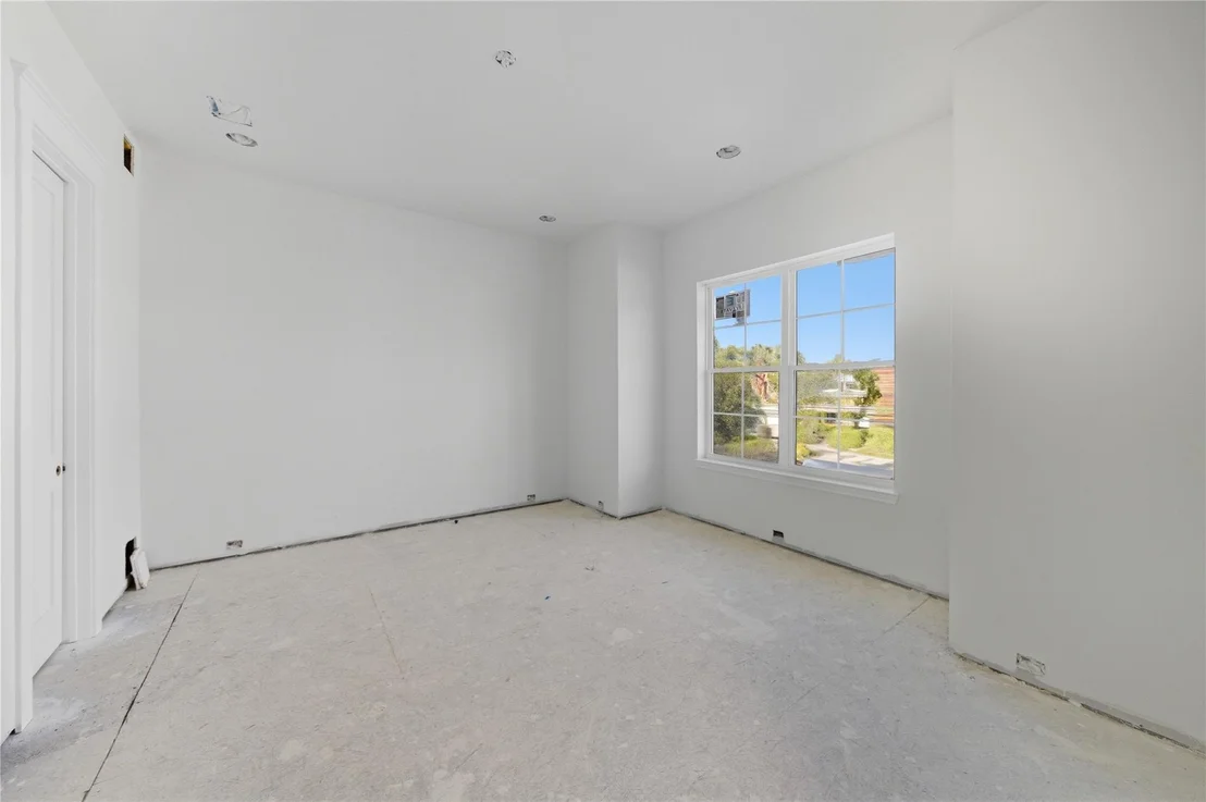 Photo of 1725 Ebony Lane