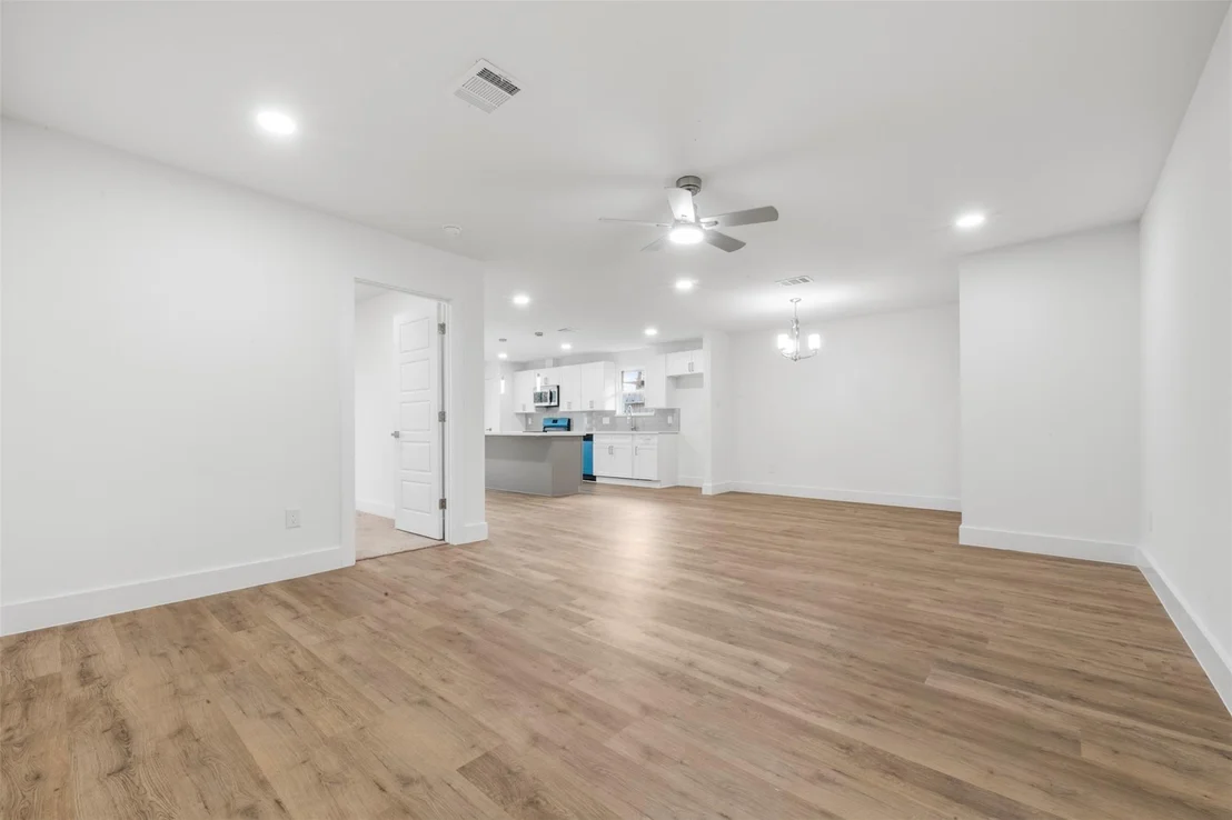 Photo of 6403 Acorn Forest Drive