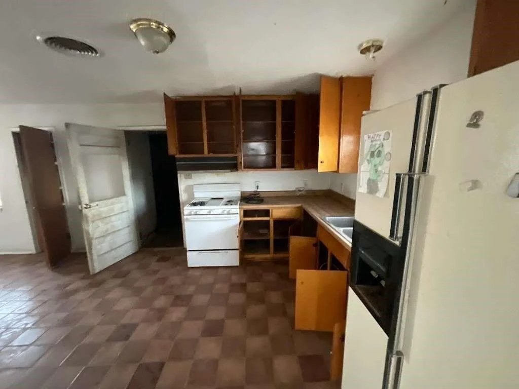 Photo of 900 Canyon Drive