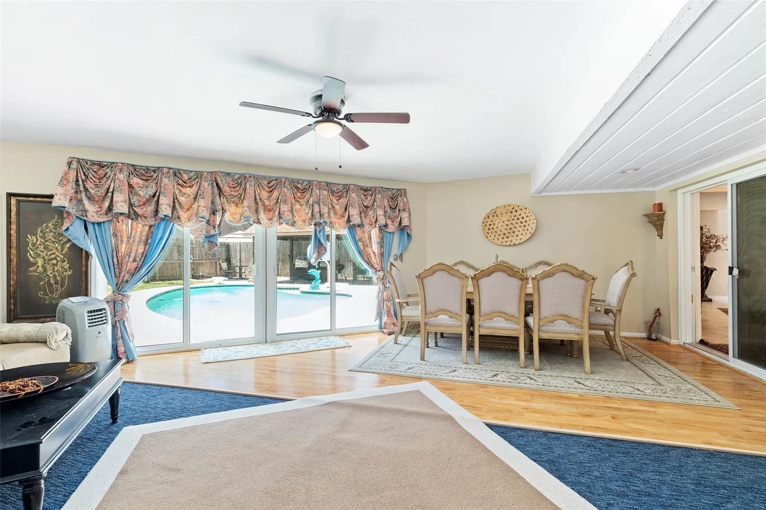 Photo of 15703 Winding Moss Drive
