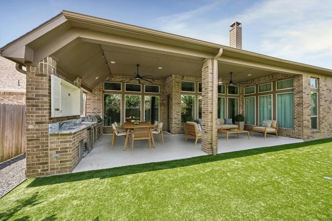 Photo of 19506 Riverhill Row Court