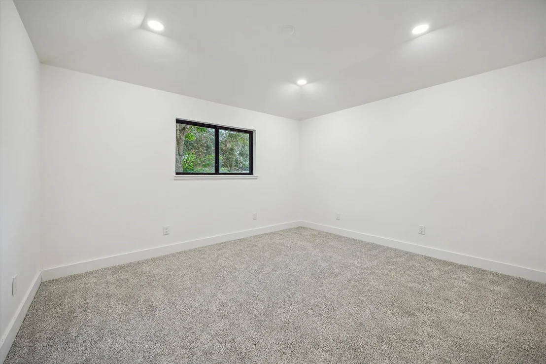 Photo of 1423 Mapleton Drive