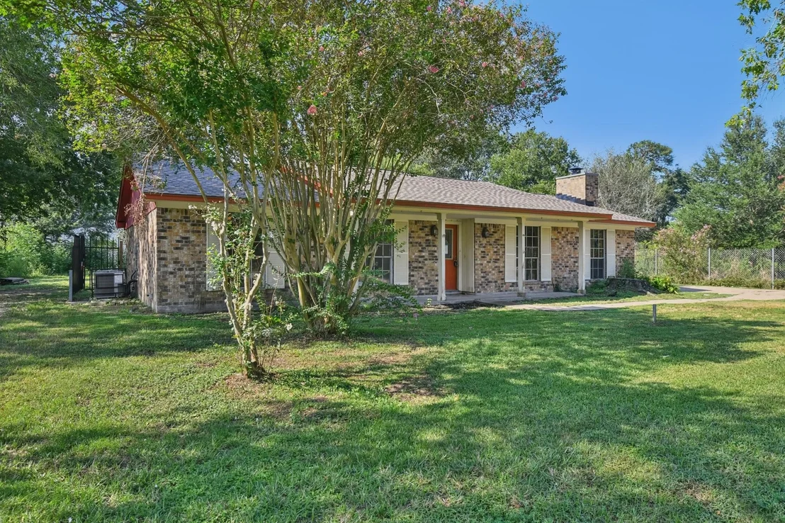 Photo of 20123 Edworthy Road