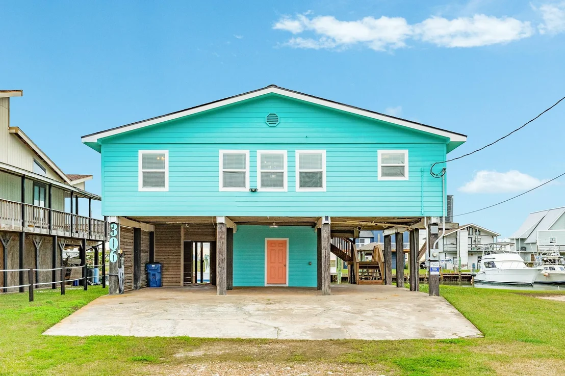 Photo of 306 Pompano Lane