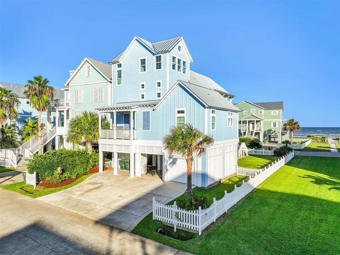 Photo of 11614 Beachside