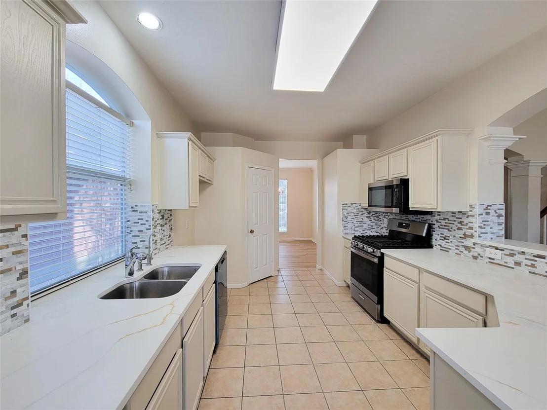 Photo of 17314 Winfield Square