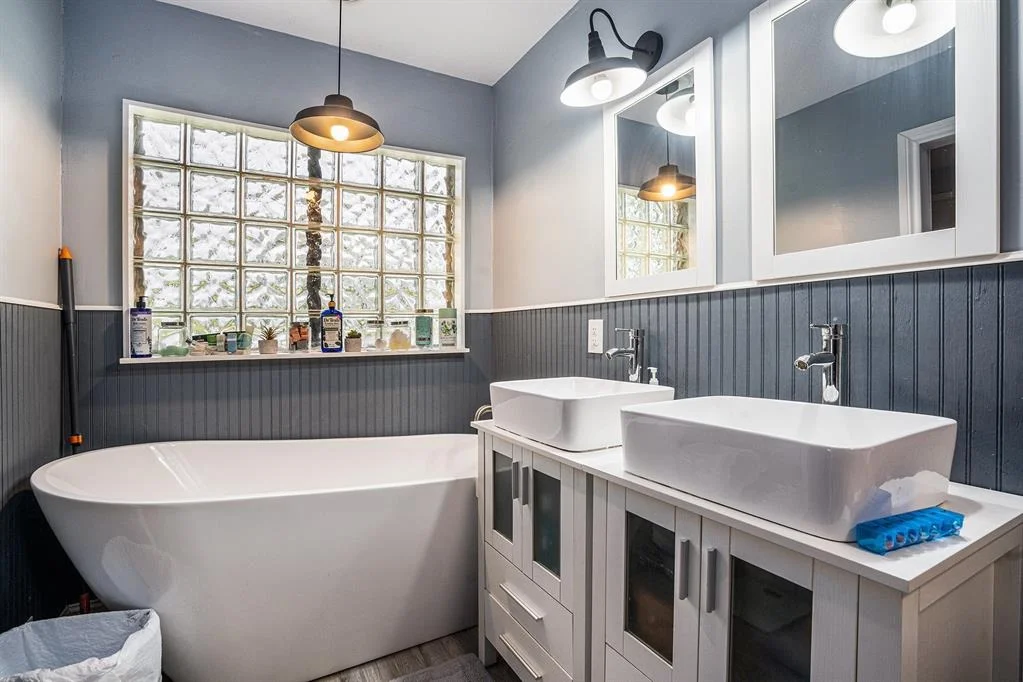 Photo of 4206 Lawrence Road