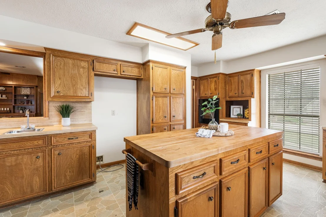 Photo of 105 Greenbriar Drive