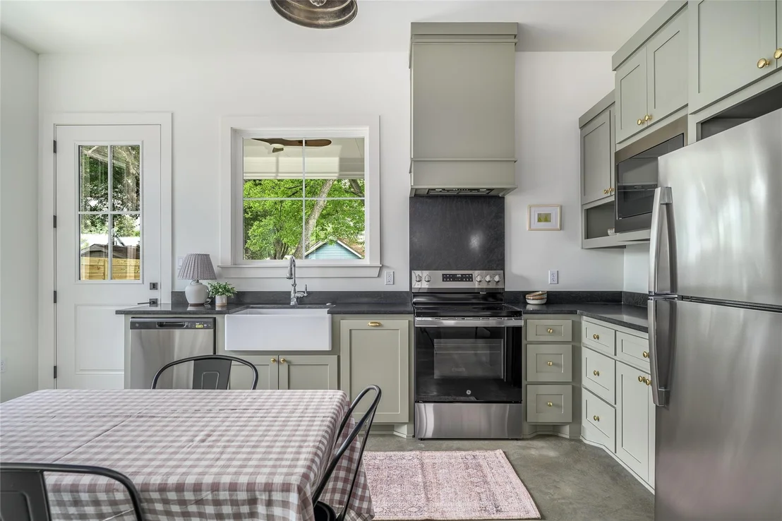 Photo of 741 Pecan Street