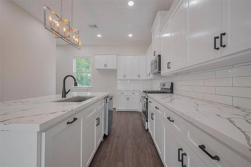 Photo of 2206 Hoskins Drive