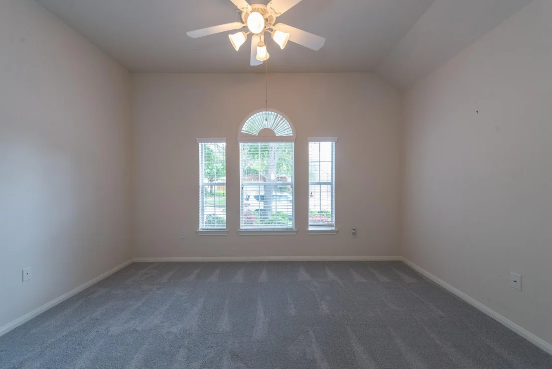 Photo of 5306 Thorngate Court