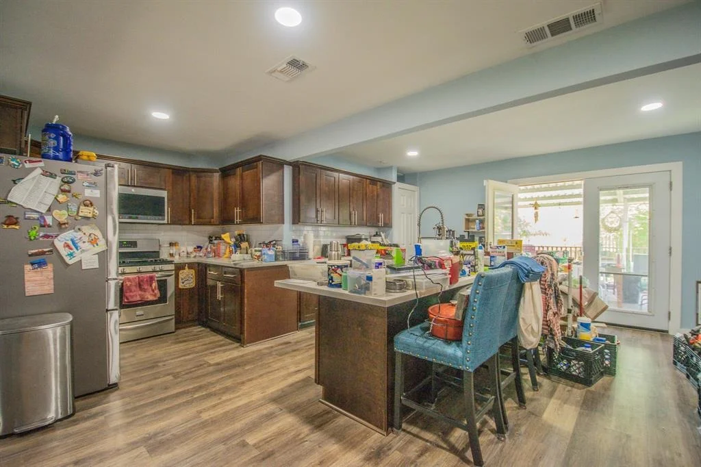 Photo of 725 Cedar Lawn Drive
