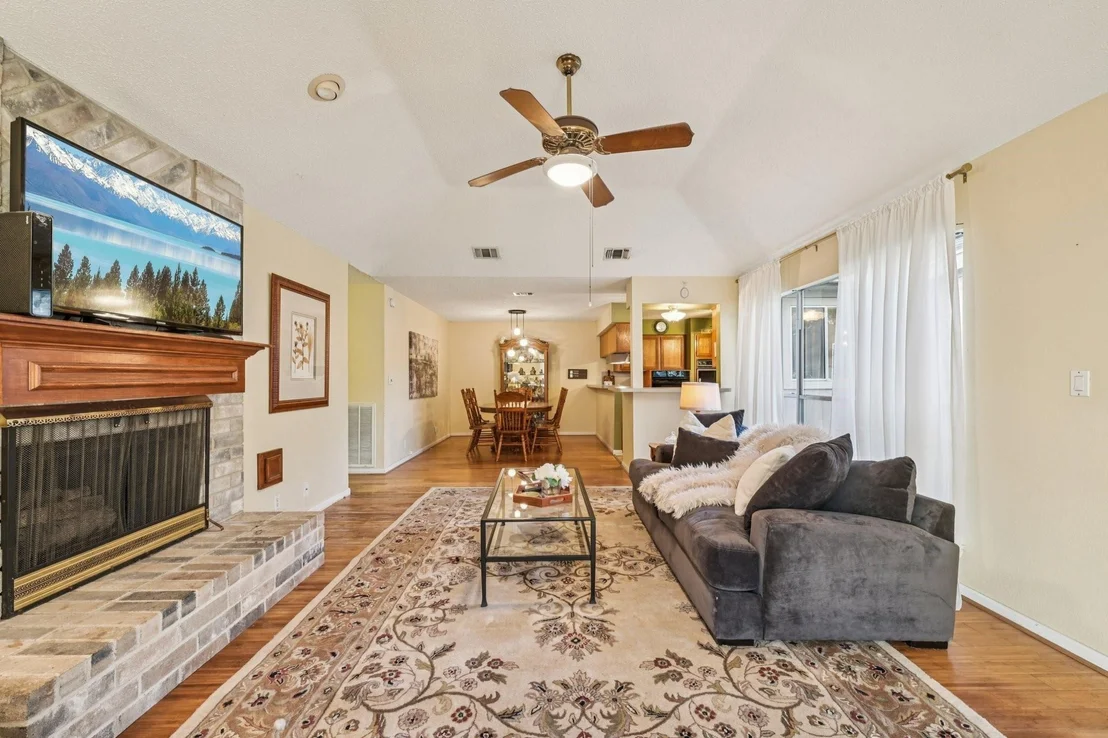 Photo of 2918 Crest Park Drive