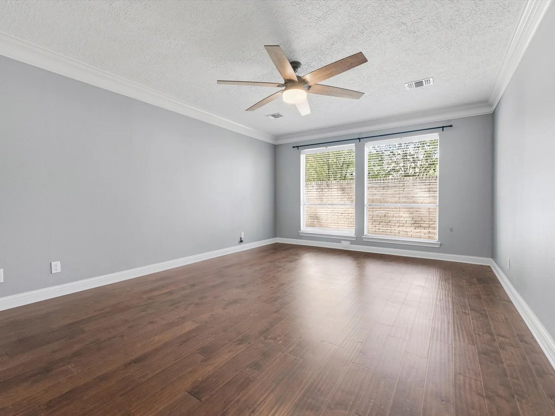 Photo of 18310 Lake Oaks Drive