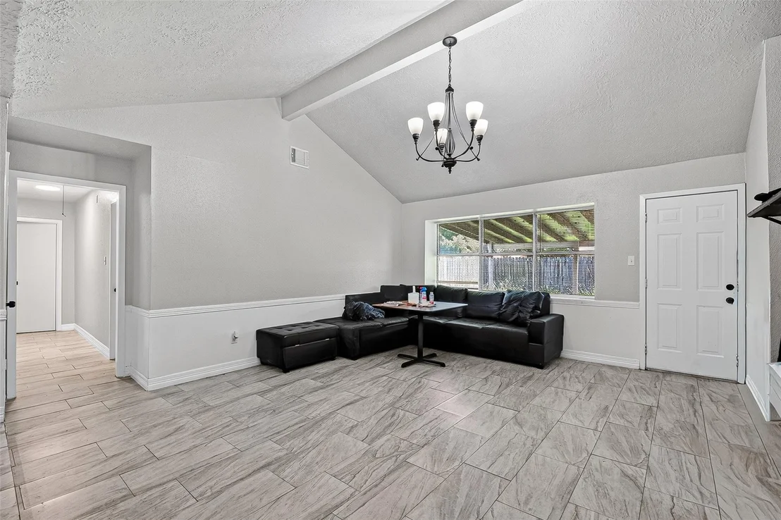 Photo of 1446 Castle Glen Drive