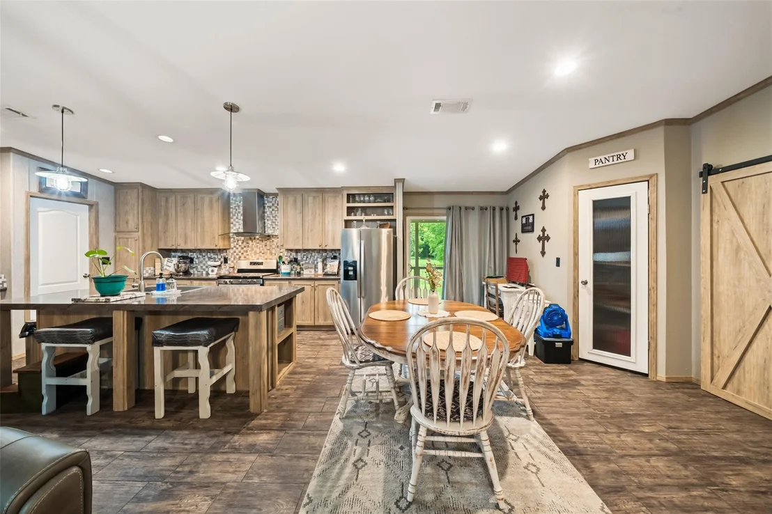 Photo of 3270 County Road 2285