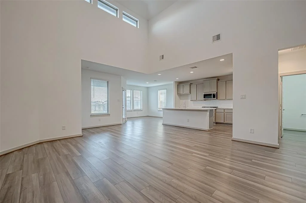 Photo of 28322 Hannahs Harbor Lane