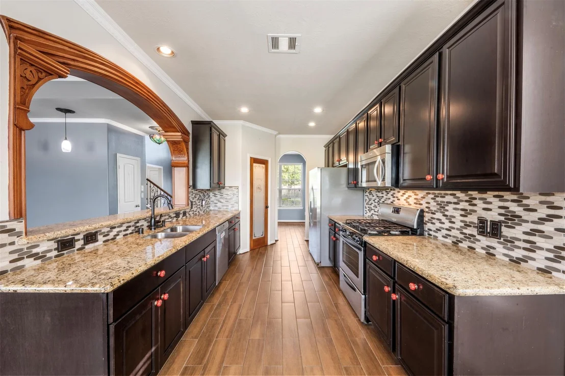 Photo of 21370 Russell Chase Drive
