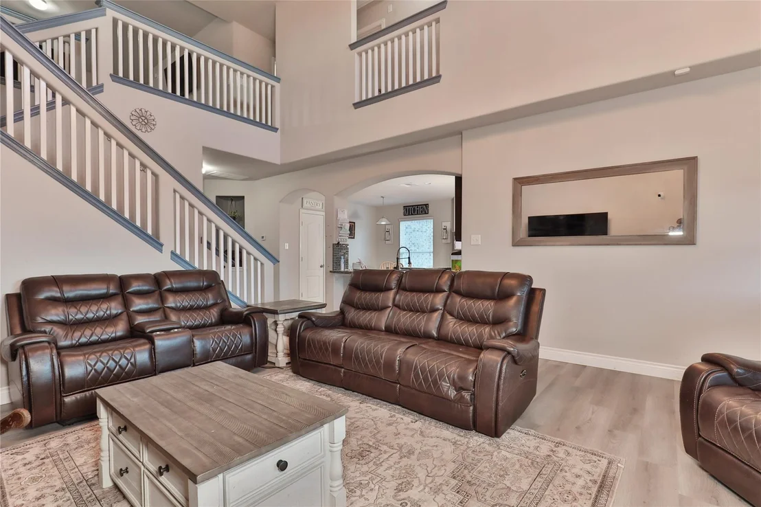 Photo of 107 Forest Bend Court
