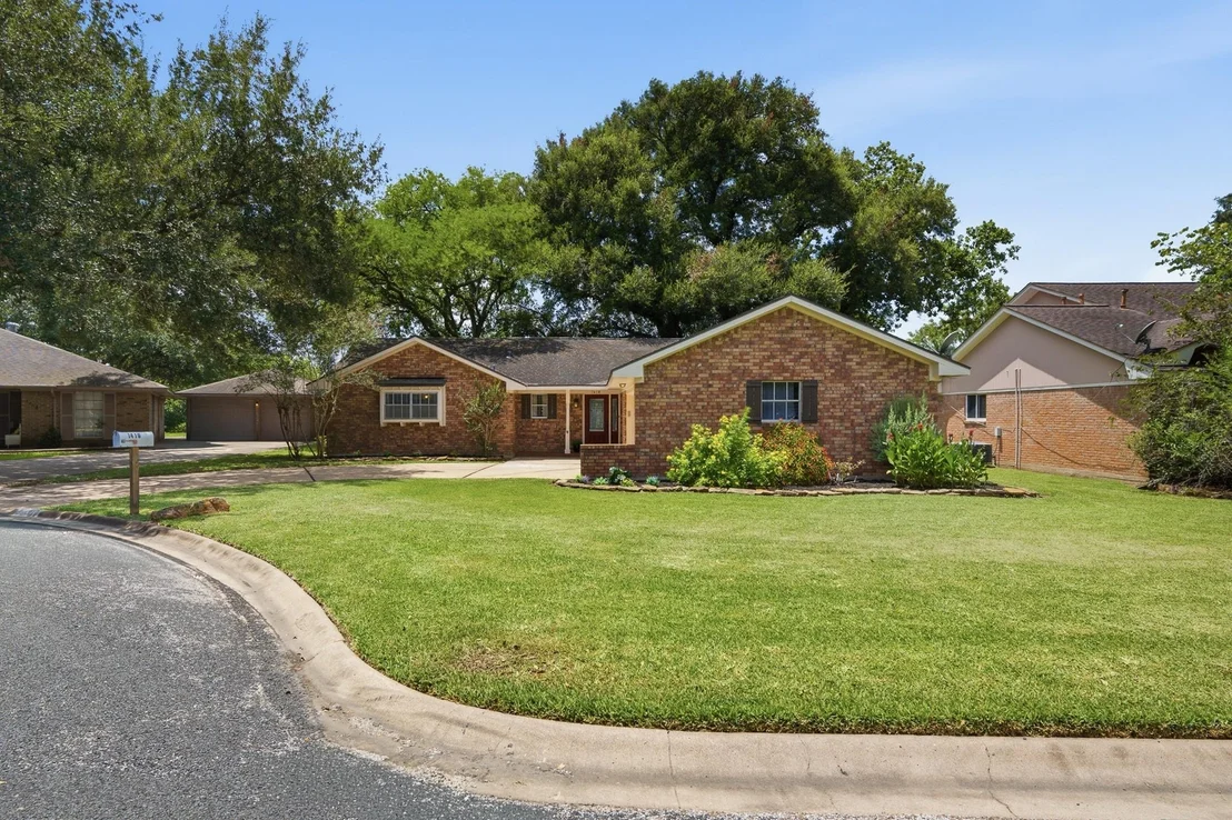 Photo of 1416 Linwood Drive