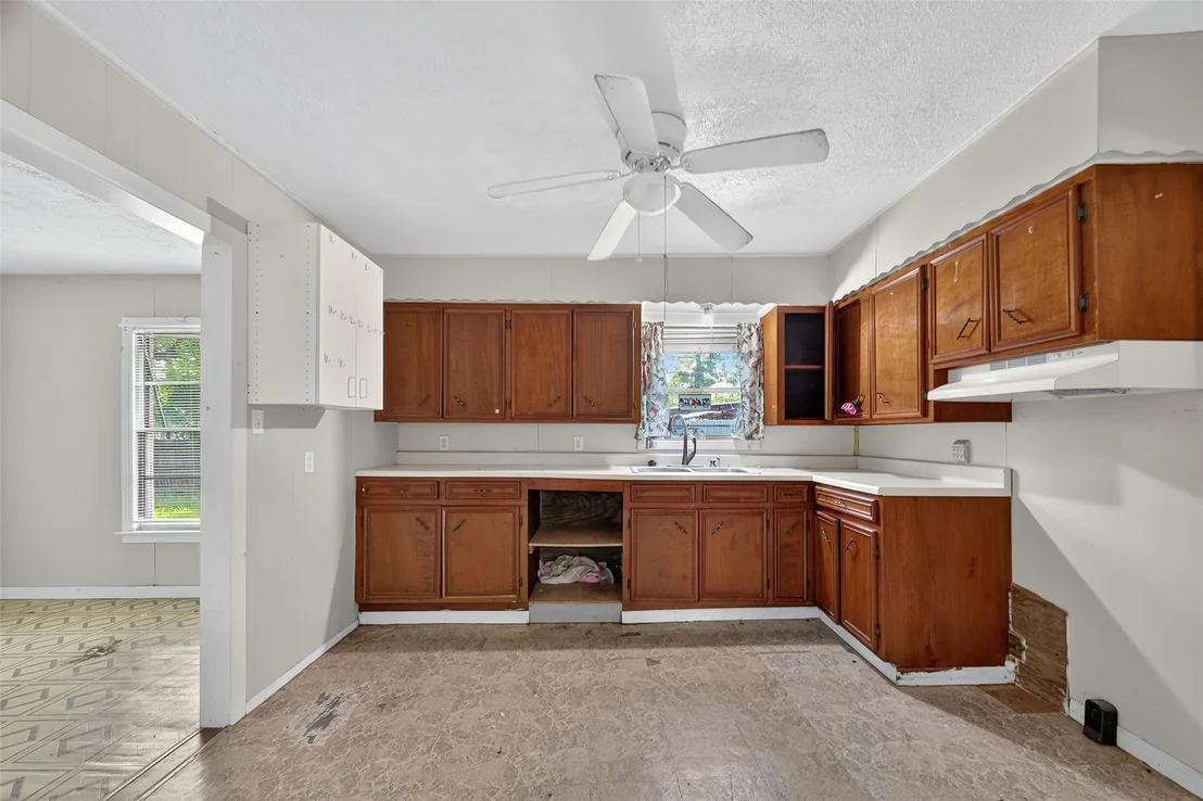 Photo of 605 Heather Gate Lane