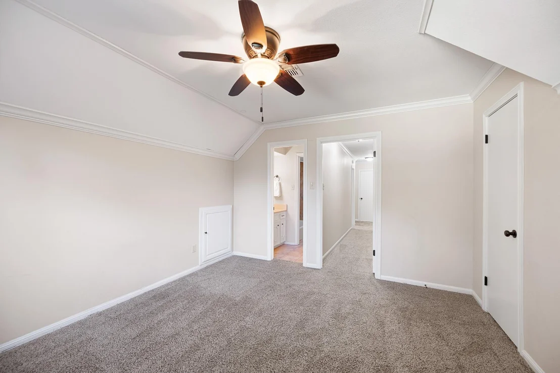 Photo of 1412 Briar Lane