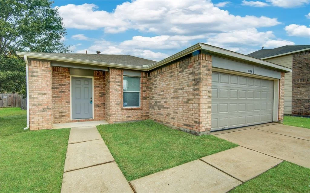 Photo of 8706 Sunset Pond Drive