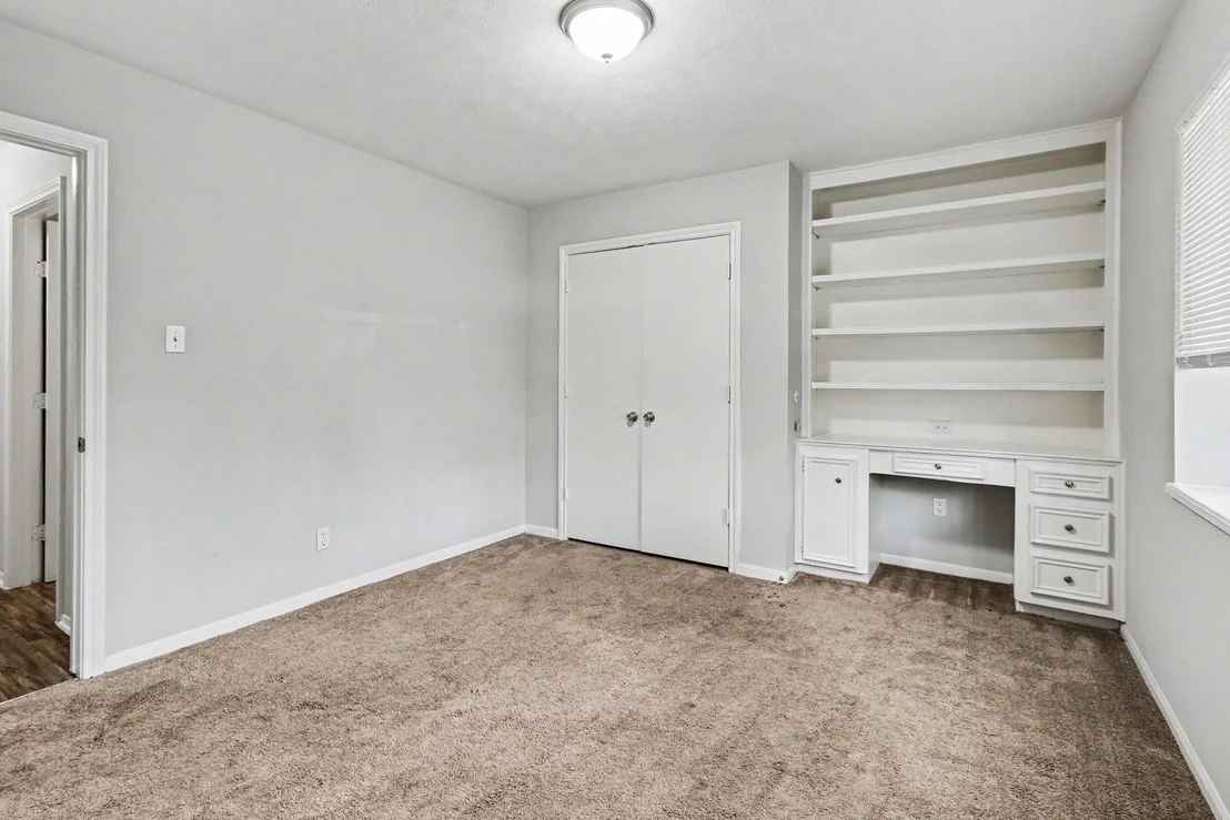 Photo of 5918 Pine Arbor Drive