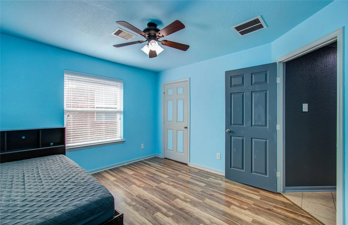 Photo of 1805 Foxglove Drive
