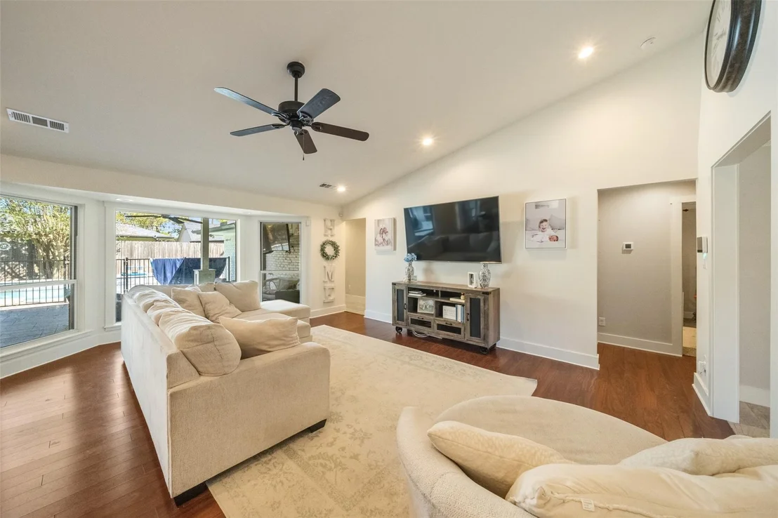 Photo of 8710 Burkhart Road