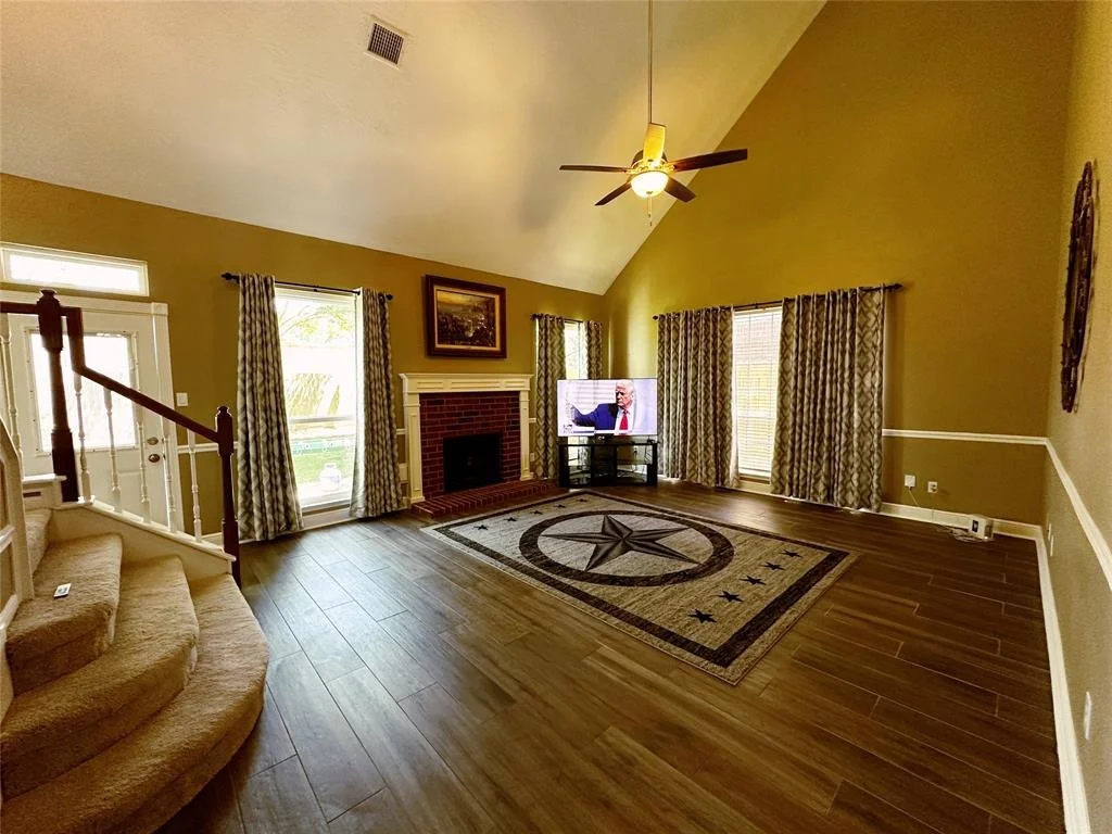 Photo of 16031 Lakestone Drive