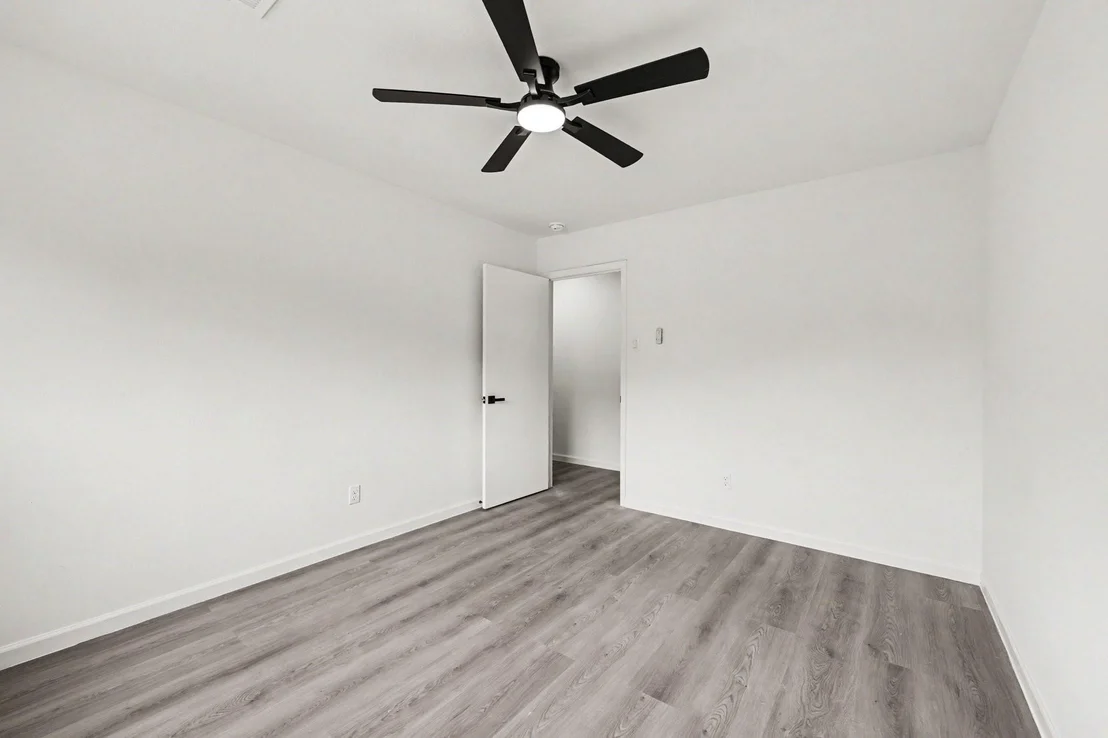 Photo of 7607 Grape Street