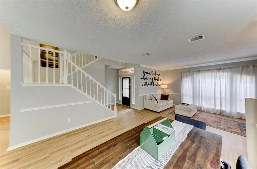 Photo of 1005 Glenview Drive