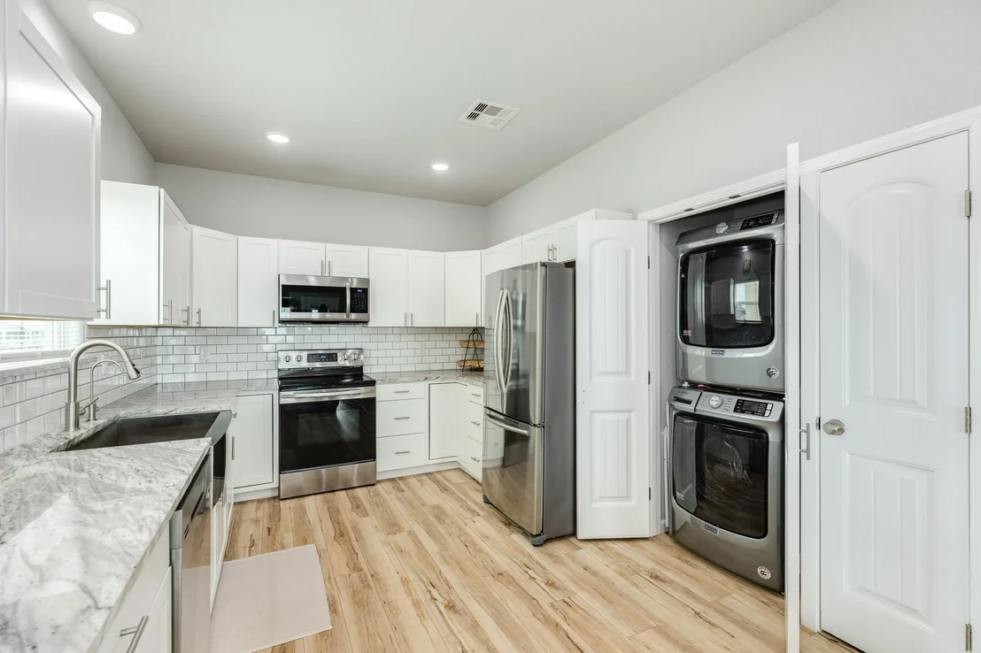 Photo of 2938 Bluewater Highway