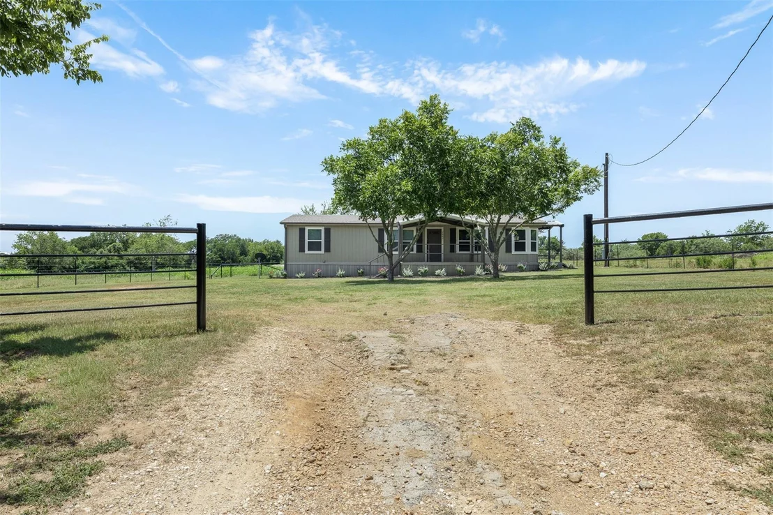 Photo of 7441 County Road 144