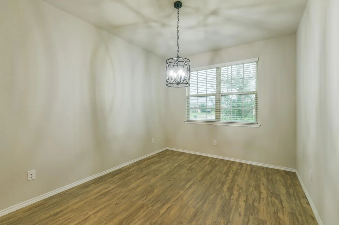 Photo of 6047 Purple Iris Street
