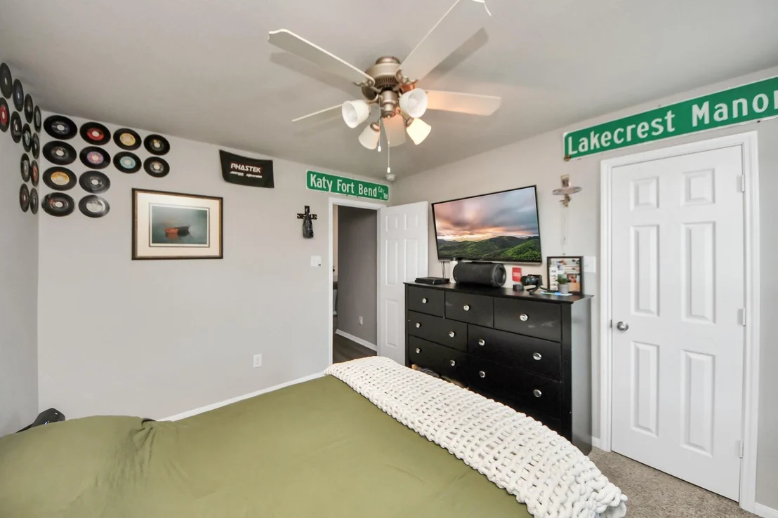Photo of 32655 Timber Point Drive